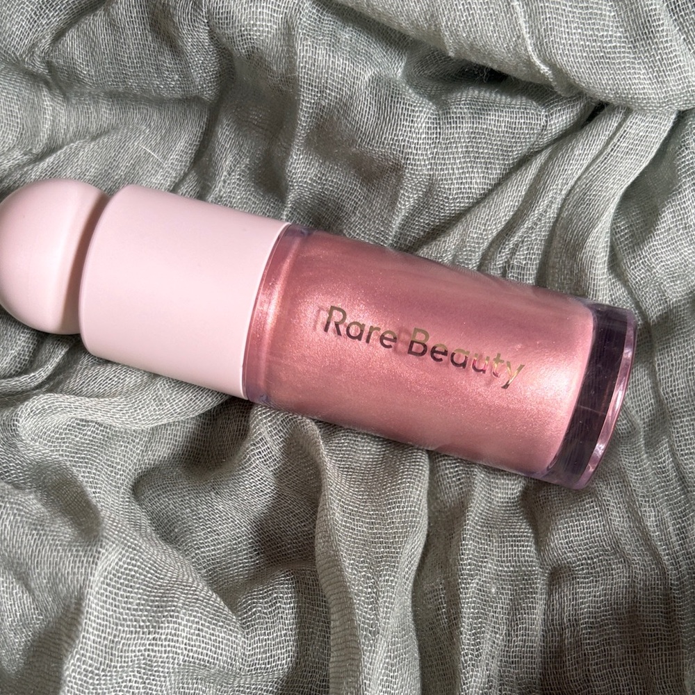 Rare Beauty Illuminizer